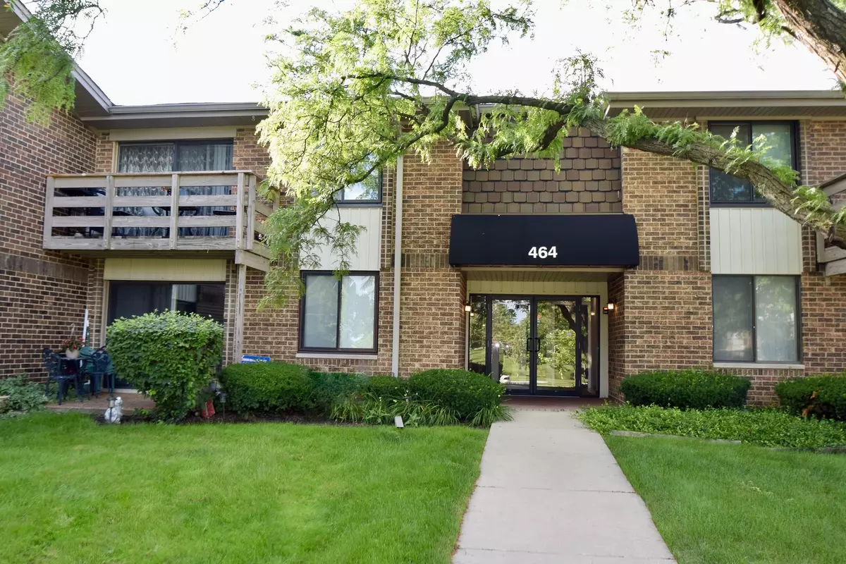 Glen Ellyn, IL 60137,464 Raintree Court #1B