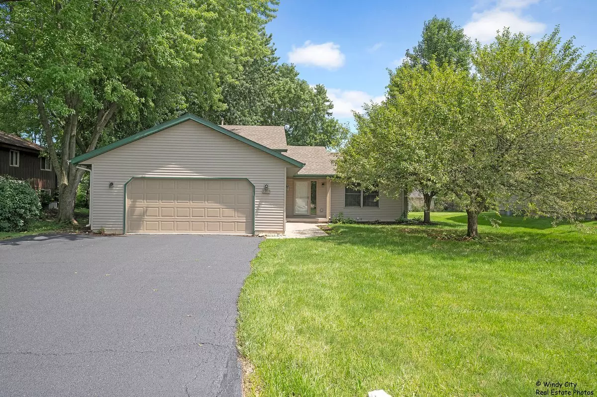 Poplar Grove, IL 61065,2309 Candlewick SE Drive