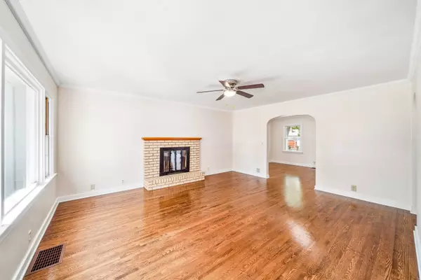 Plano, IL 60545,315 N Hugh Street
