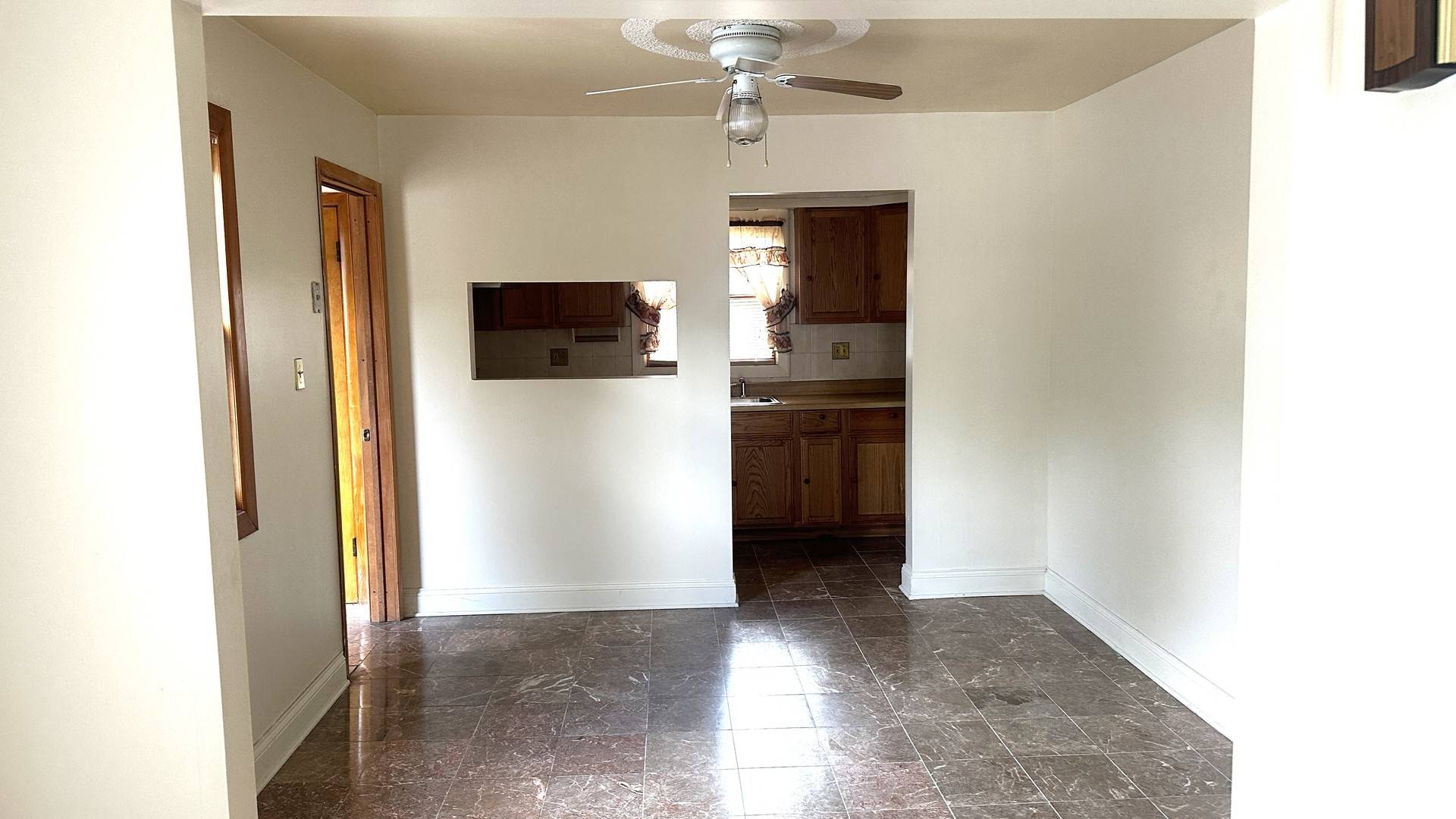 South Holland, IL 60473,650 E 159th Place
