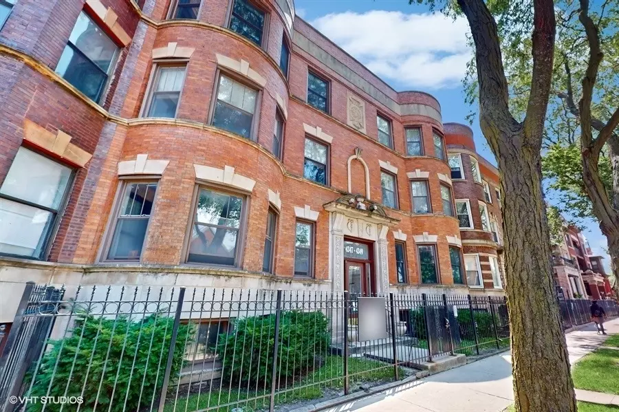 Chicago, IL 60653,4349 S Greenwood Avenue #3S