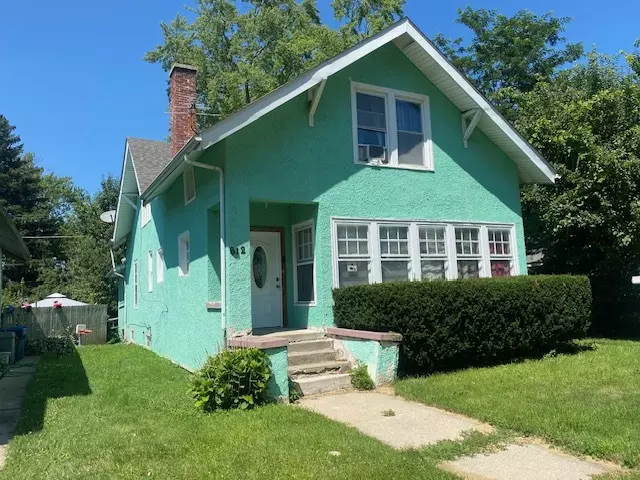 612 Massena Avenue, Waukegan, IL 60085