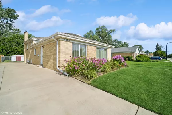 Lincolnwood, IL 60712,6926 N Crawford Avenue