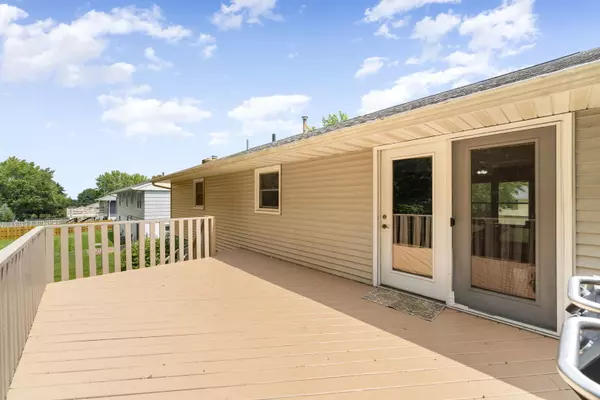 726 S Carthage Drive Freeport, IL 61032