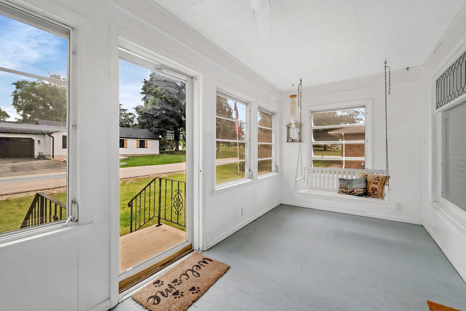 Millbrook, IL 60536,7 Burton Street