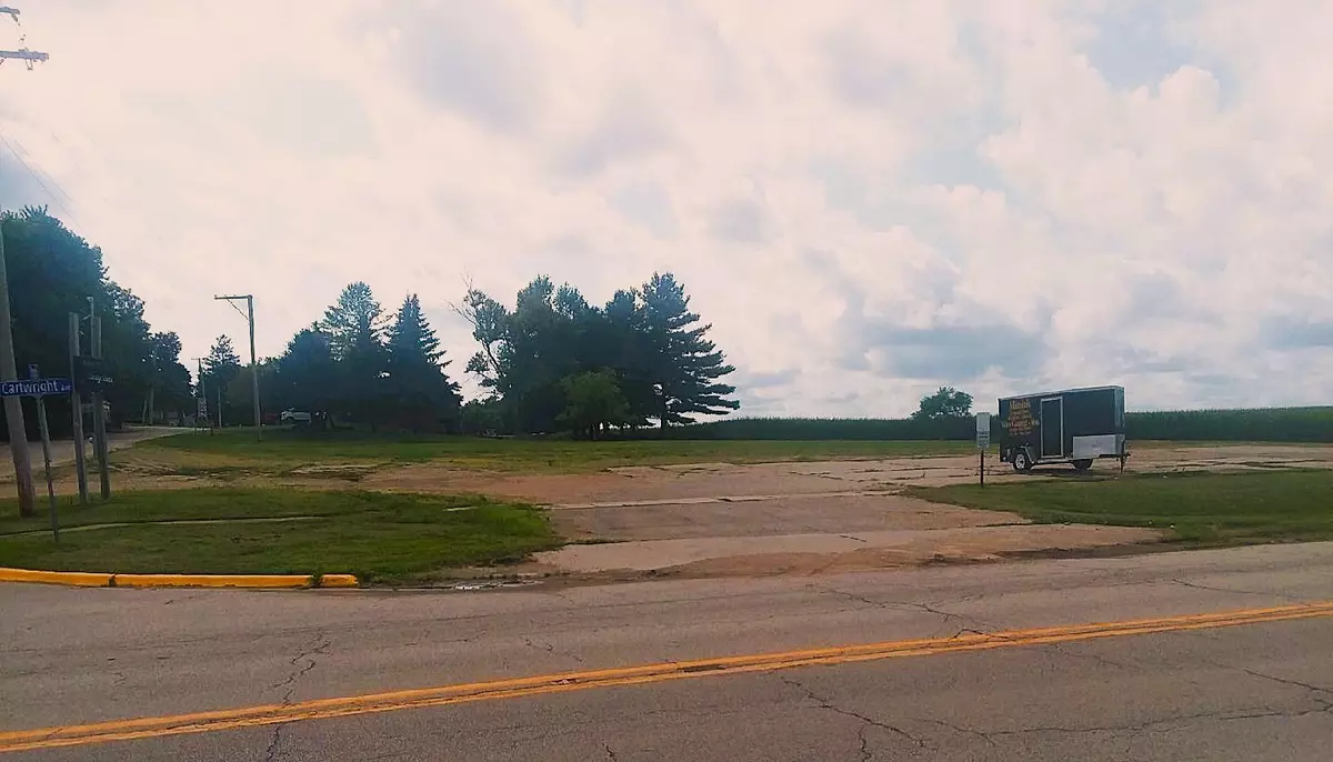 Ashton, IL 61006,1003 Cartwright Avenue