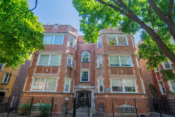 7841 S Kingston Avenue #3, Chicago, IL 60649