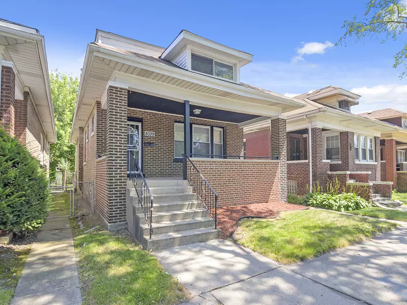 8039 S Bennett Avenue, Chicago, IL 60617