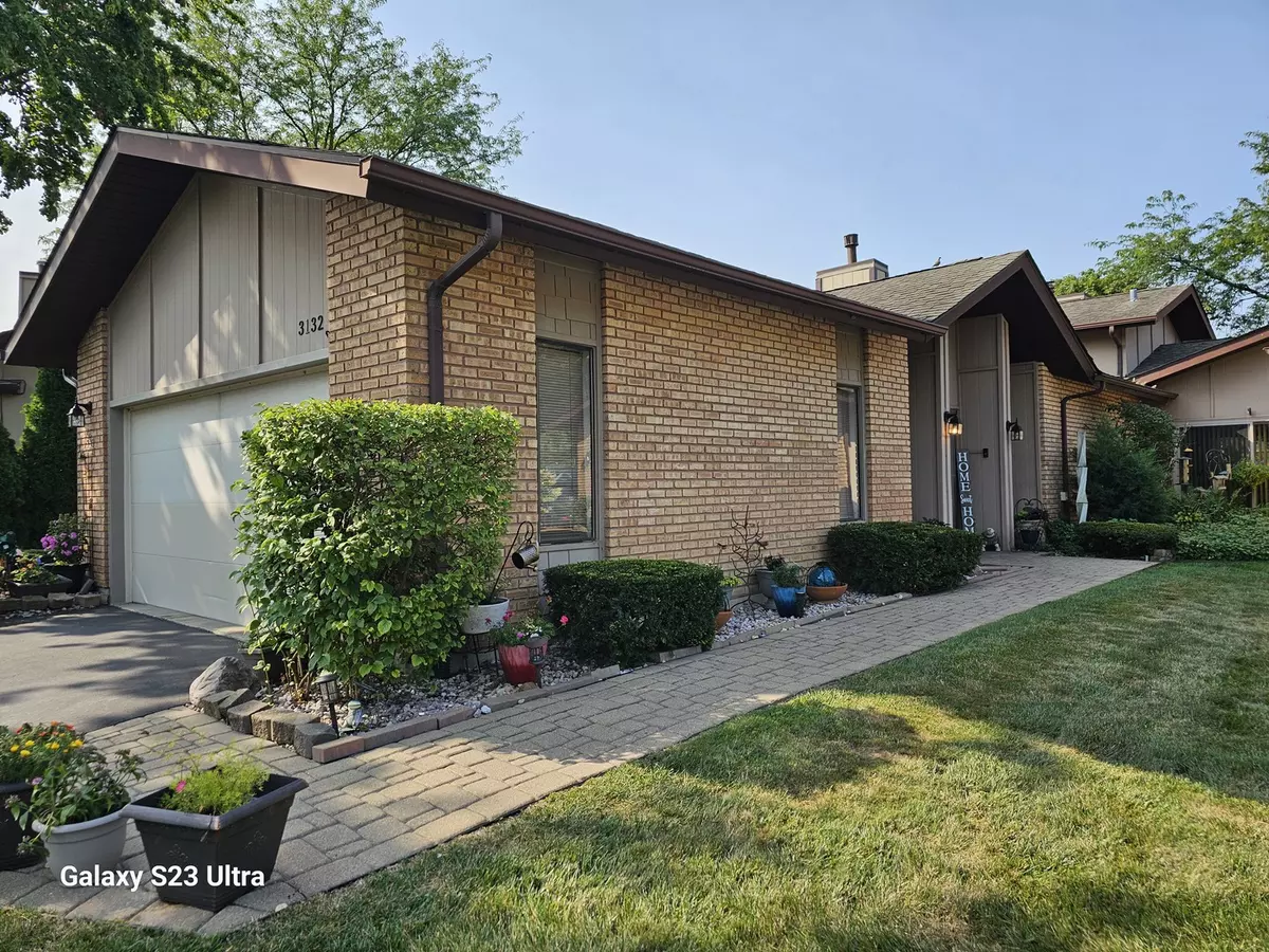 Flossmoor, IL 60422,3132 STONEGATE Court