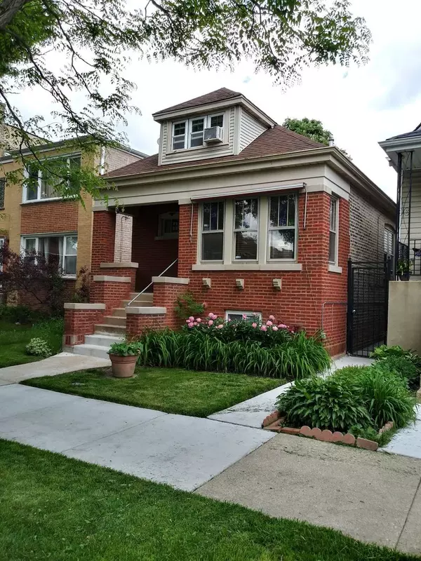 4615 N Kasson Avenue, Chicago, IL 60630