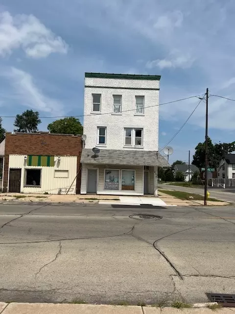 Rockford, IL 61104,830 Broadway