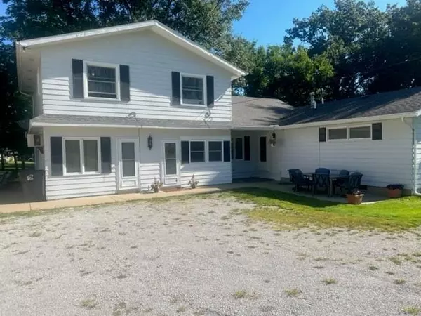 Casey, IL 62420,10787 N Hickory Lane