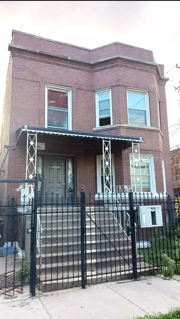 6243 S Artesian Avenue, Chicago, IL 60629