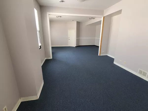 Chicago, IL 60653,710 E 47th Street #303W