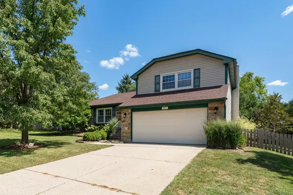 Algonquin, IL 60102,345 Crestwood Court