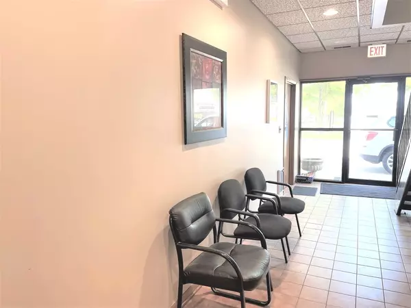 Bensenville, IL 60106,600 County Line Road #1N