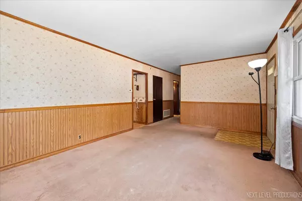 Batavia, IL 60510,464 Douglas Road