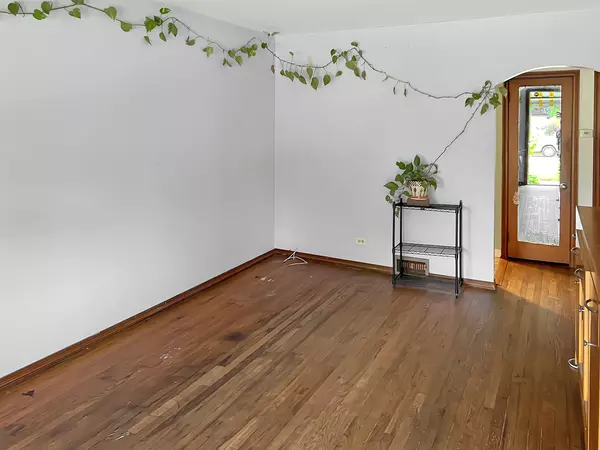 Waukegan, IL 60085,312 S Gretta Avenue