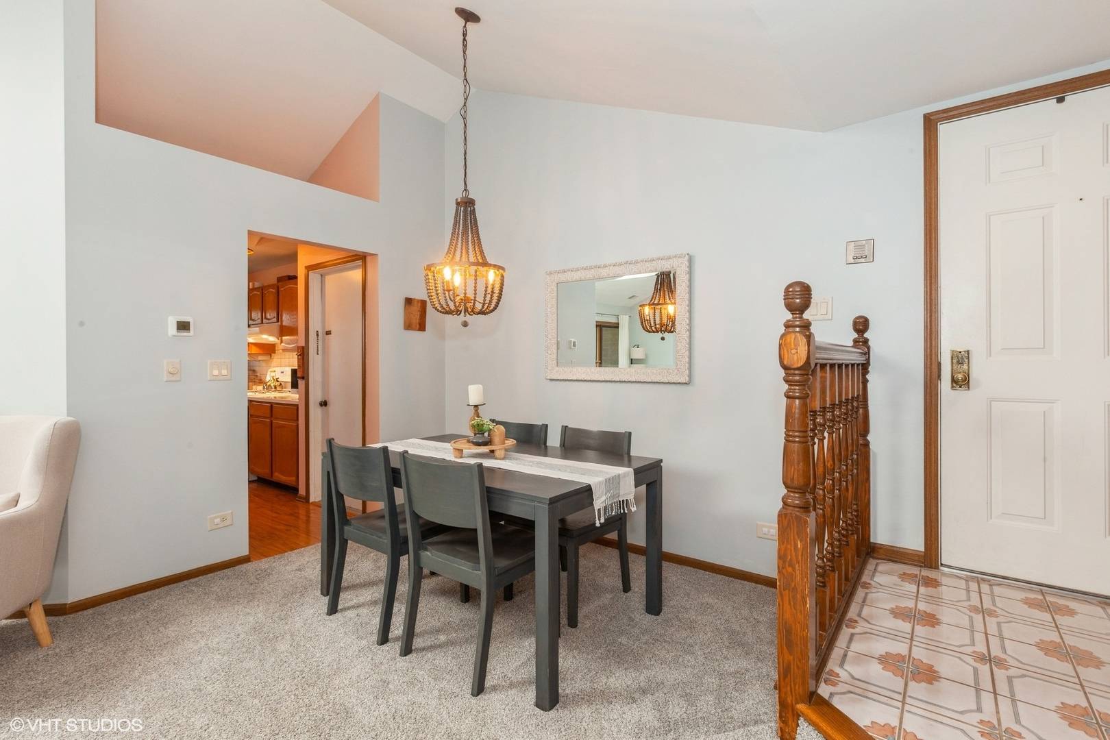 Naperville, IL 60563,977 West Court #C