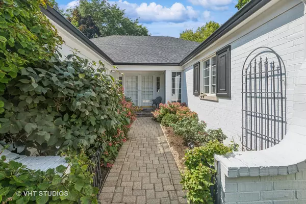 Winnetka, IL 60093,850 Sheridan Road