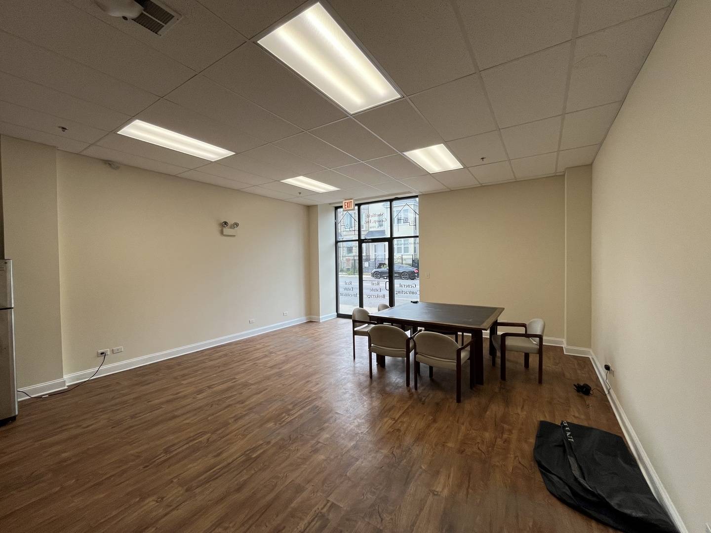 Chicago, IL 60613,1455 W Irving Park Road
