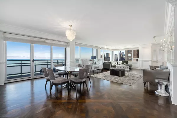 Chicago, IL 60610,1300 N Lake Shore Drive #21A