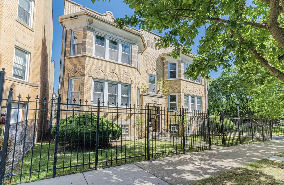 3724 W Wilson Avenue #1W, Chicago, IL 60625