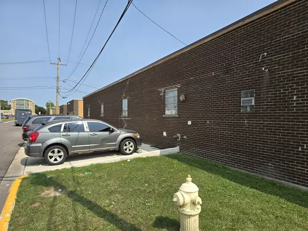 Melrose Park, IL 60160,921 Main Street