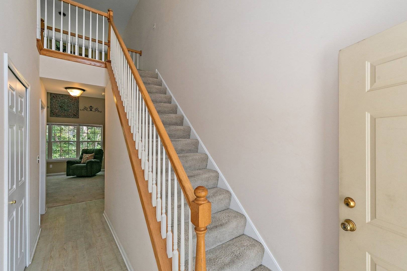 Dekalb, IL 60115,695 Blackstone Court #695