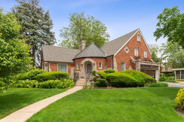 6655 N Sauganash Avenue, Lincolnwood, IL 60712