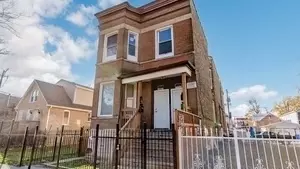 Chicago, IL 60651,822 N Lawndale Avenue #2F