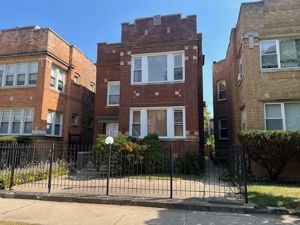 7939 S Champlain Avenue, Chicago, IL 60619