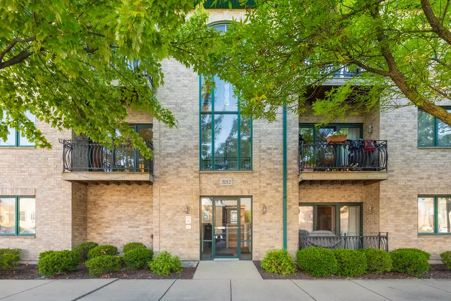 3152 N Oleander Avenue #2A, Chicago, IL 60707