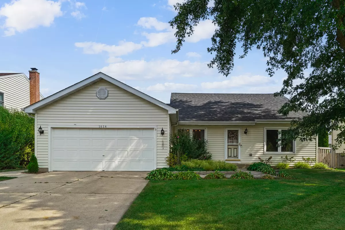 Mchenry, IL 60050,1614 Jennifer Lane