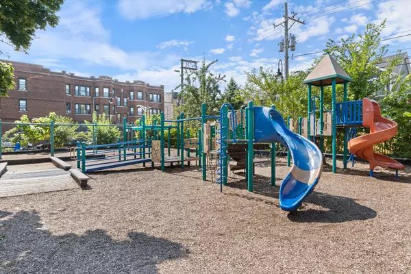Chicago, IL 60647,3424 W Schubert Avenue