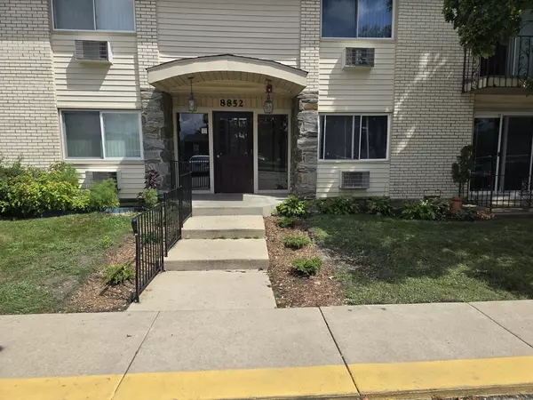 8852 N Leslie Lane #2H, Des Plaines, IL 60016