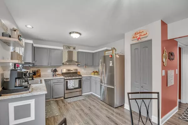 Round Lake Beach, IL 60073,2333 Meadows Lane