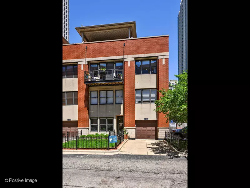 334 N JEFFERSON Street #D, Chicago, IL 60661