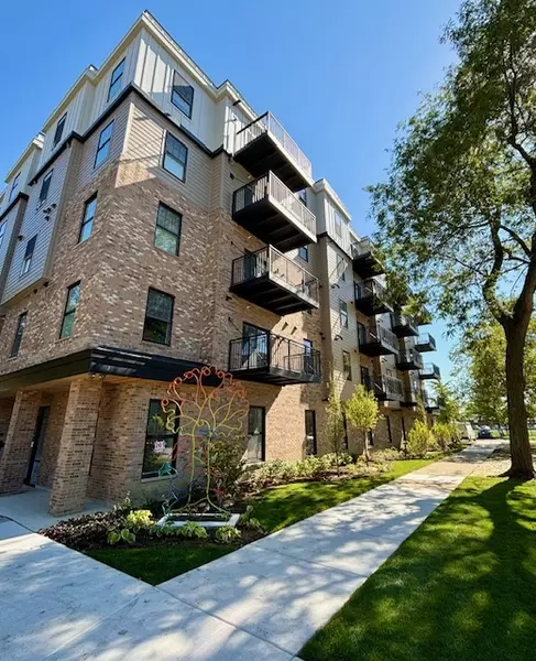 261 WASHINGTON Boulevard #501, Oak Park, IL 60304