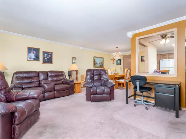 Norridge, IL 60706,8540 W Foster Avenue #709