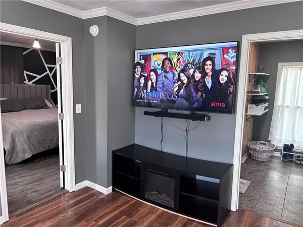 Brownstown, IL 62418,323 S 3rd Street