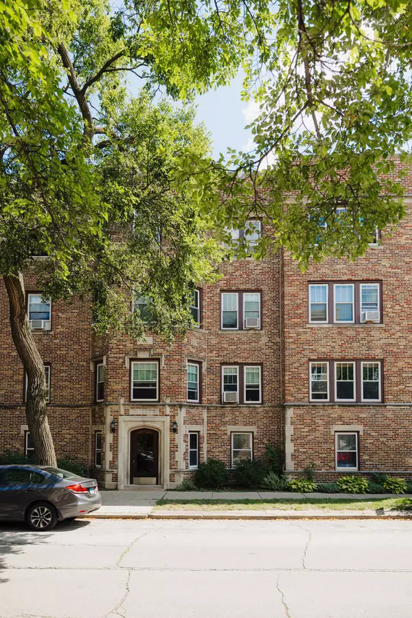 Evanston, IL 60202,803 Elmwood Avenue #3N