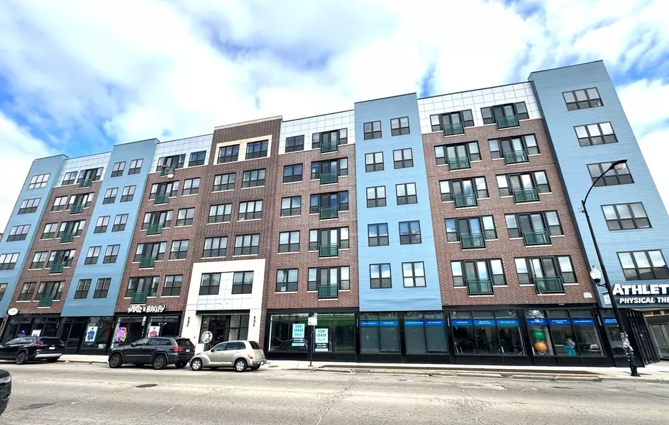 2740 N Spaulding Avenue #404, Chicago, IL 60647