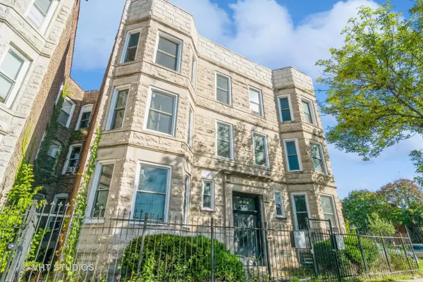 Chicago, IL 60624,3406 W Walnut Street #3W