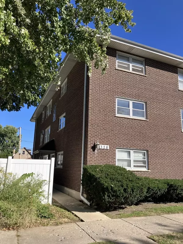 Forest Park, IL 60130,328 Marengo Avenue #2W