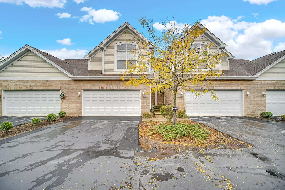 Orland Park, IL 60467,16166 Hillcrest Circle