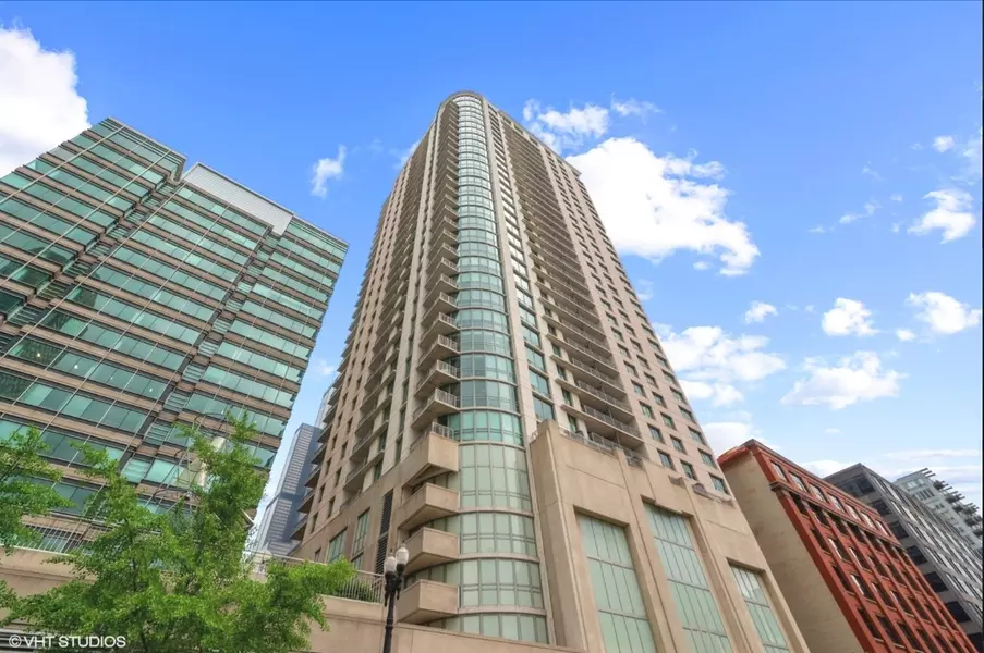 125 S Jefferson Street #2801, Chicago, IL 60661