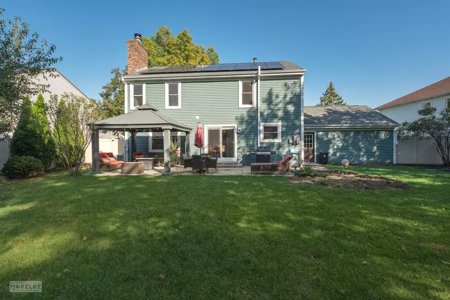 111 Northampton Drive, Oswego, IL 60543