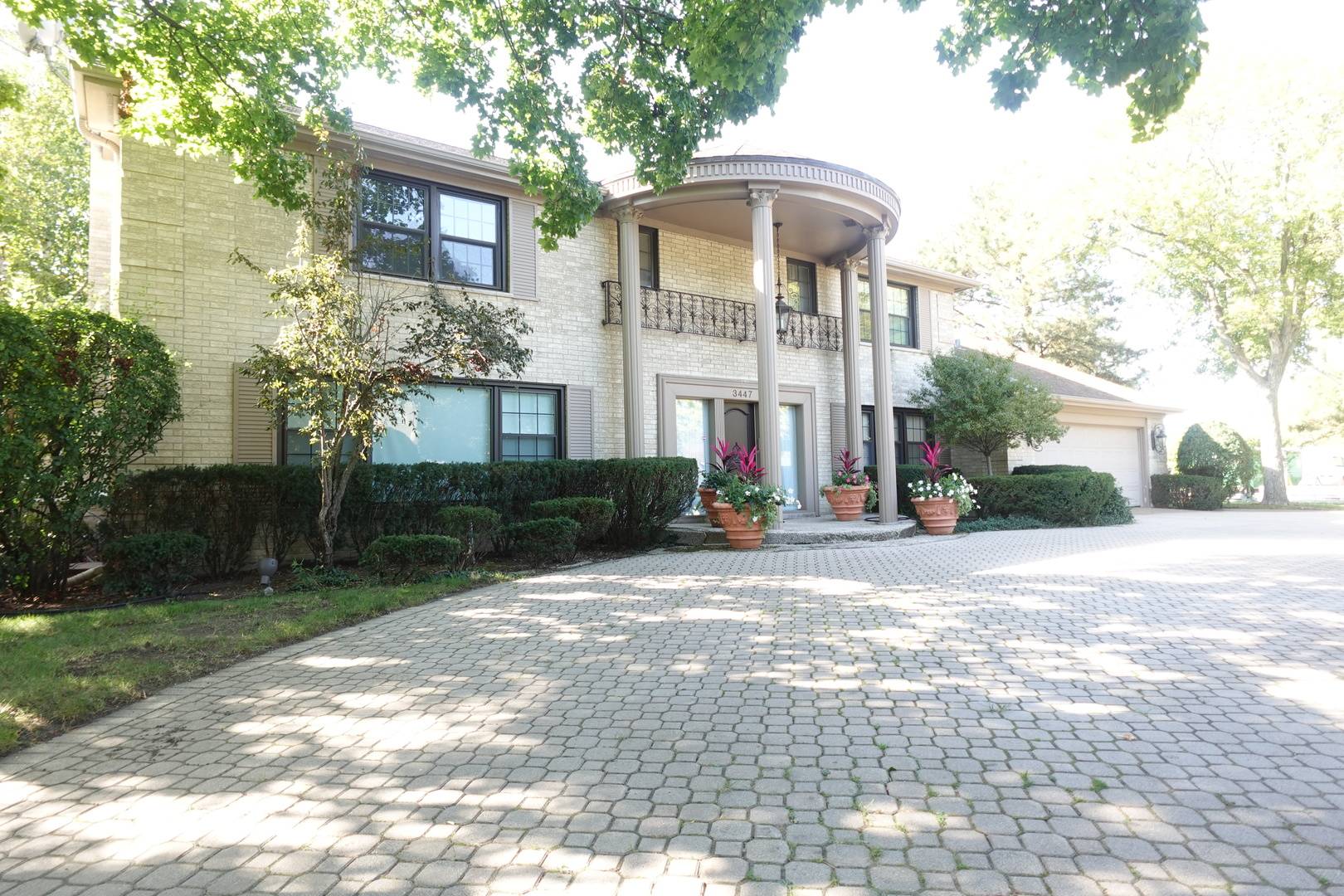 Northbrook, IL 60062,3447 Whirlaway Drive
