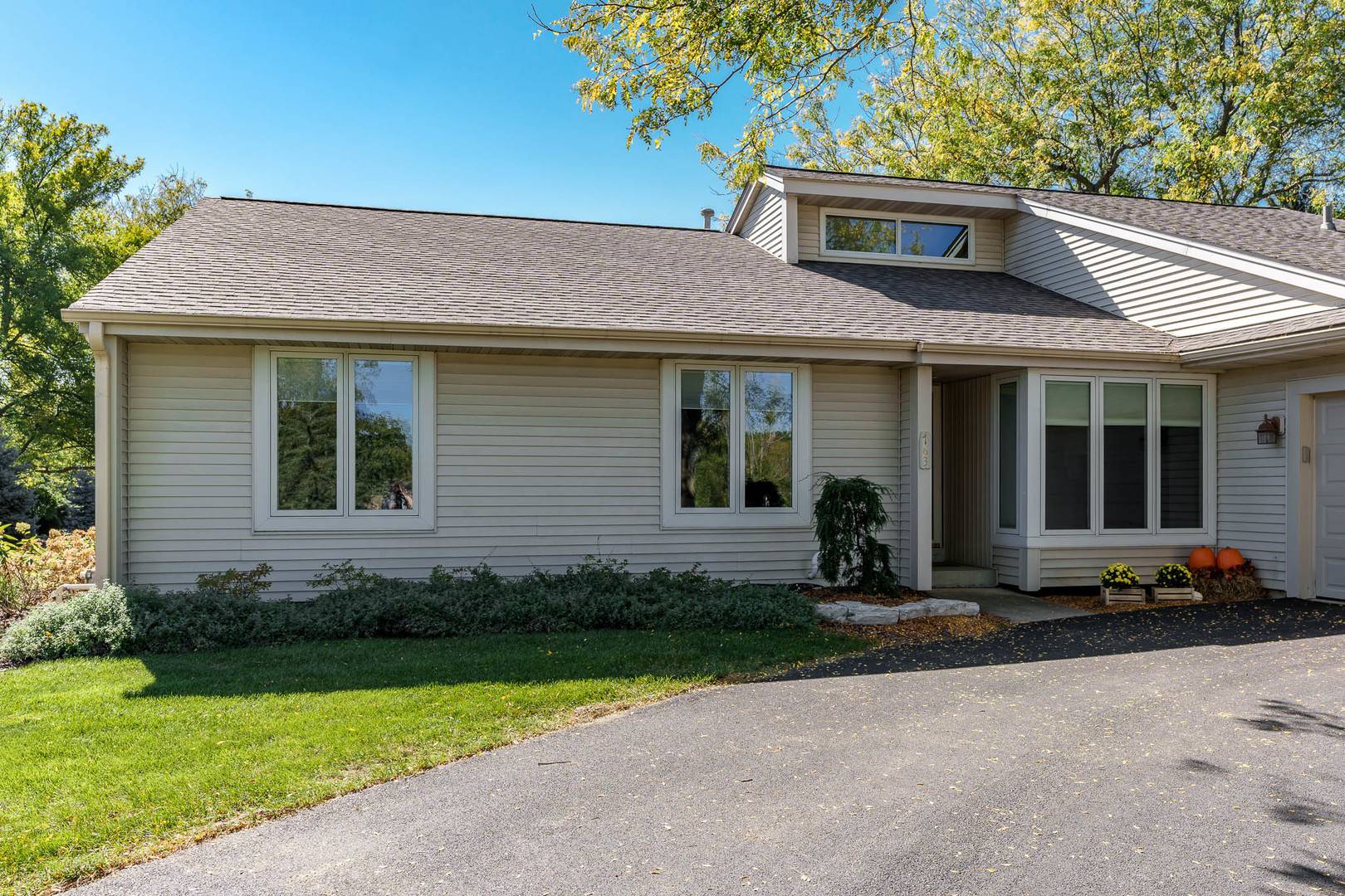 Rockford, IL 61114,763 Timber Ridge Trail
